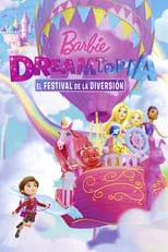 Ogie Banks interpreta a Strawberry Bear #2 en Barbie Dreamtopia: El festival de la diversión