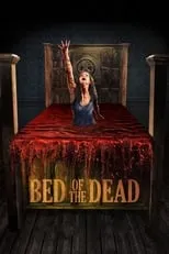 Samantha Cole interpreta a Elsie en Bed of the Dead