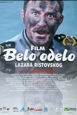 Andrej Šepetkovski interpreta a Mladic sa naocarima en Belo odelo