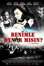 Serhat Özcan interpreta a  en Benimle Oynar mısın?