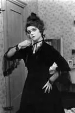 Olive Thomas es Betty Marshall en Betty Takes a Hand