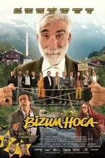 Serhat Özcan interpreta a  en Bizum Hoca