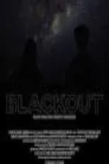 Andrea Romano interpreta a Tom en Blackout