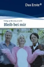 Helmut Berger interpreta a Harry Hansen en Bleib bei mir