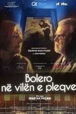 Poster de Bolero në vilën e pleqve