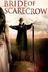 Lucia Edwards interpreta a Anya en Bride of Scarecrow