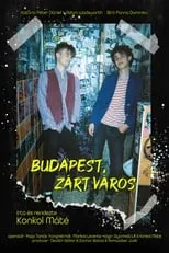 Adam Wadsworth interpreta a Adam en Budapest, zárt város