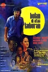 Poster de Bulan di Atas Kuburan