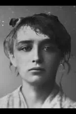 Sophie Verbeeck es Camille Claudel en Camille Claudel, artiste maudite