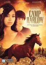 Jasmin Savoy Brown es Emily en Camp Harlow