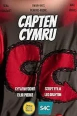 Mali Grigg es Sara en Capten Cymru