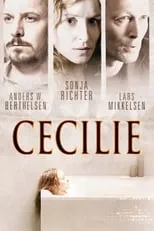 Helene Egelund interpreta a  en Cecilie