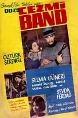 Öztürk Serengil interpreta a Cezmi Band en Cezmi Band 007.5