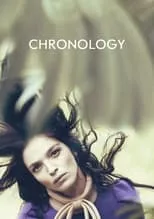 Laura James interpreta a Sophia en Chronology