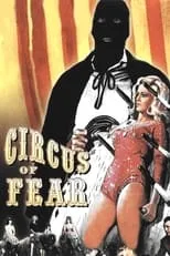 Suzy Kendall interpreta a Natasha en Circus of Fear