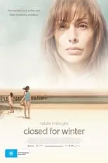 Sophie Ross interpreta a Jocelyn en Closed for Winter