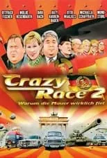 Uwe Steimle interpreta a Zippel / Erich Honecker en Crazy Race 2 - Warum die Mauer wirklich fiel