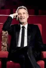 Antoine de Caunes es Self - Archive en César, les années de Caunes