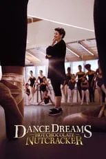 Debbie Allen interpreta a Herself en Dance Dreams: Hot Chocolate Nutcracker