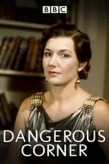 Susan Fleetwood es Freda Kaplan en Dangerous Corner