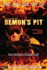 Gianni Capaldi interpreta a Father Dupre en Dark Angels: The Demon Pit