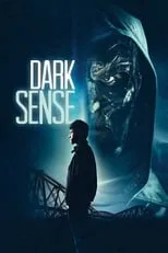 Shane O'Meara es Simon en Dark Sense