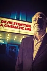 Todd McCarthy interpreta a Self en David Stratton: A Cinematic Life