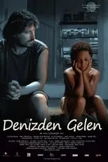 Burak Demir interpreta a Officer Mehmet en Denizden Gelen