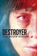 Kale Clauson interpreta a Informant Cousin en Destroyer. Una mujer herida