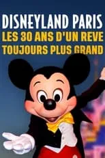 Ophélie Meunier interpreta a Host en Disneyland Paris : Les Trente ans d'un Rêve Toujours Plus Grand