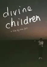 Sophie Dalah interpreta a Clock en Divine Children