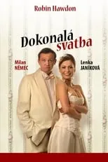 Jana Musilová interpreta a matka nevesty Daphne en Dokonalá svatba