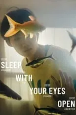 Chen Xiao Xin interpreta a Xiao Xin en Dormir con los ojos abiertos