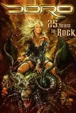 Tarja Turunen interpreta a  en Doro - 25 Years in Rock... and Still Going Strong