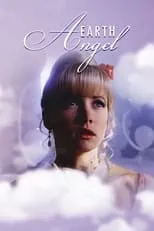 Susan Egan interpreta a Brunette Cheerleader en Earth Angel