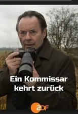 Poster de Ein Kommissar kehrt zurück