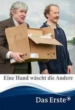 Ulrich Noethen es Chlodwig Pullmann en Eine Hand wäscht die Andere