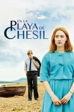 Nigel Eaton interpreta a Employee in suit en En la playa de Chesil