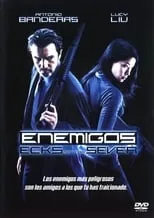 Eric Breker interpreta a Agent Curtis en Enemigos: Ecks contra Sever