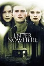 Leigh Lezark interpreta a Young Woman en Enter Nowhere