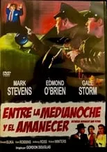 Mark Stevens es Officer Rocky Barnes en Entre la medianoche y el amanecer