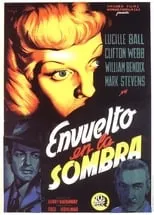 Isabel Randolph interpreta a Mrs. Reynolds (uncredited) en Envuelto en la sombra