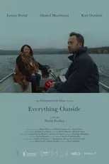 Ahmed Muslimani interpreta a Ahmed en Everything outside