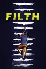 Iain De Caestecker en la película Filth, el sucio