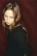 Fiona Apple interpreta a Herself en Fiona Apple: MTV Live in New York, 1999