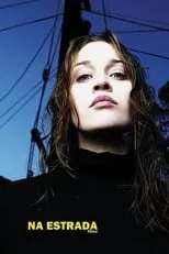 Fiona Apple interpreta a Herself en Fiona Has Wings