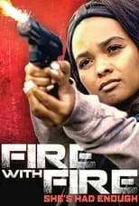 Evan Frazier es Angelique en Fire with Fire