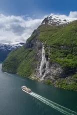 Detlef Tams es Self - Narrator (voice) en Fjorde, Nordkap und Polarlicht - Norwegens legendäre Hurtigruten