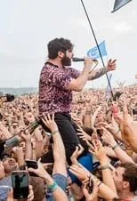 Jack Bevan es Himself en Foals: Live at Glastonbury 2019