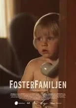 Sam Herrgård es Patrik as a child en Fosterfamiljen